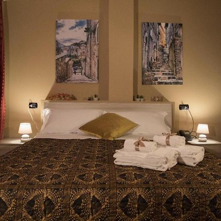 Готель Divino Bistrot E Relais Lenola Екстер'єр фото