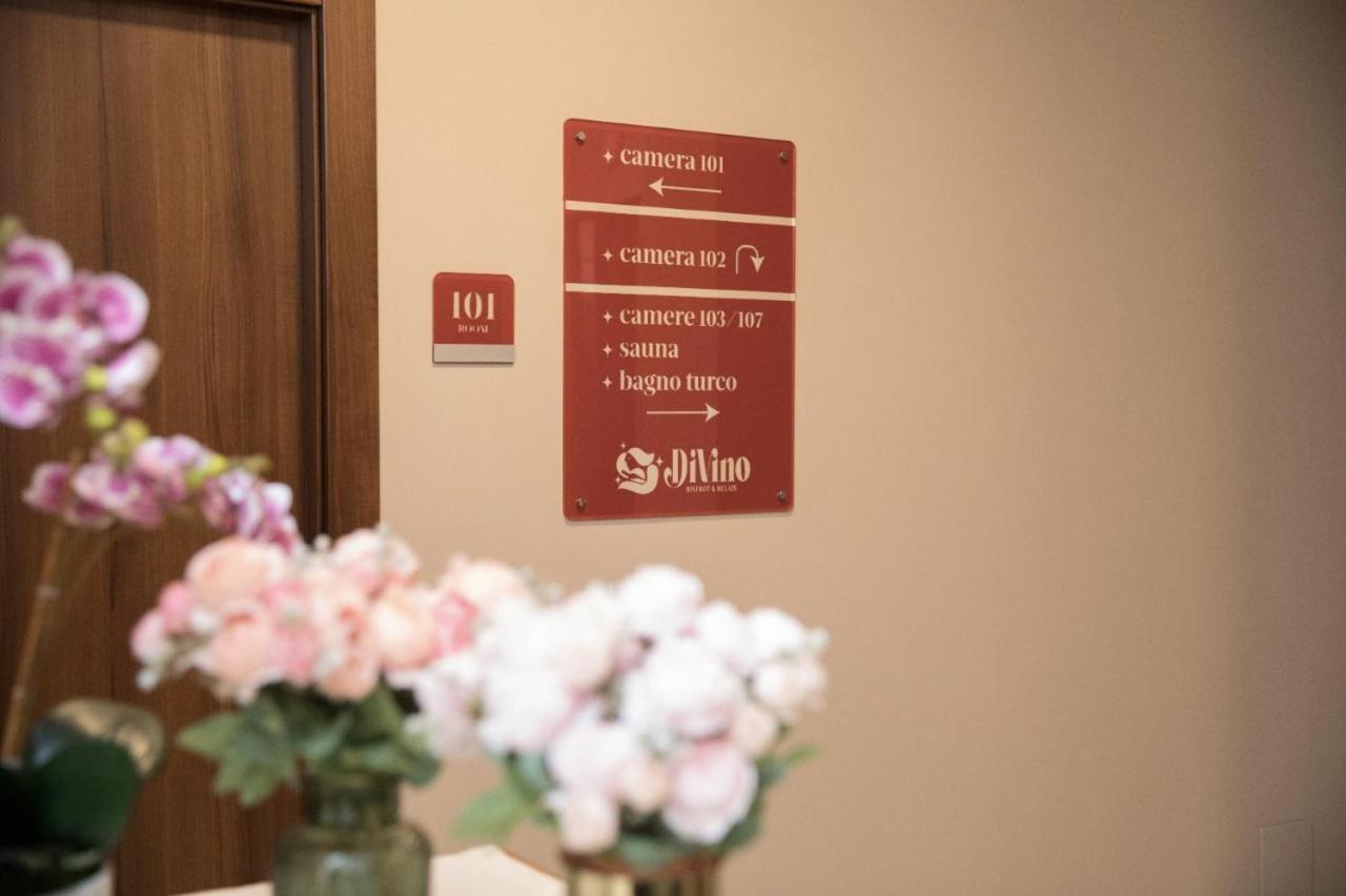 Готель Divino Bistrot E Relais Lenola Екстер'єр фото